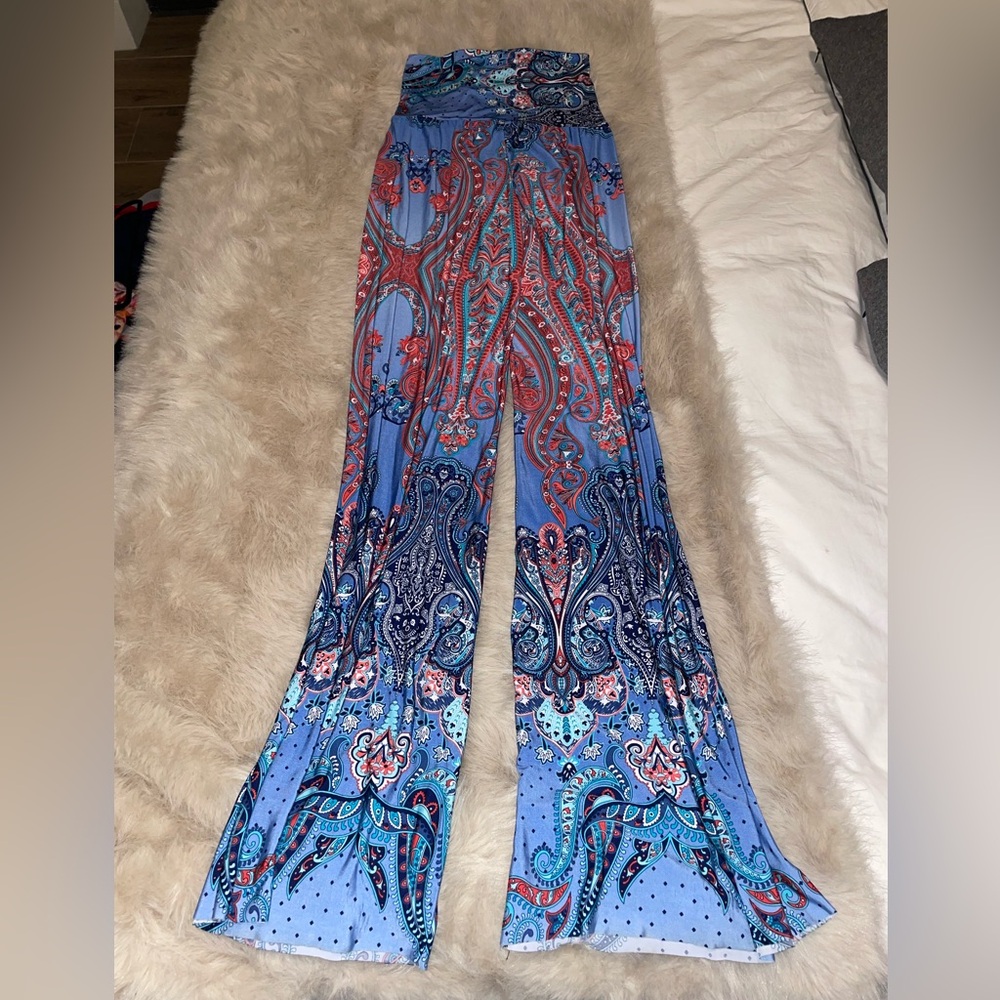 Elegant Blue and Red Paisley Wide-Leg Jumpsuit - Picture 2 of 2